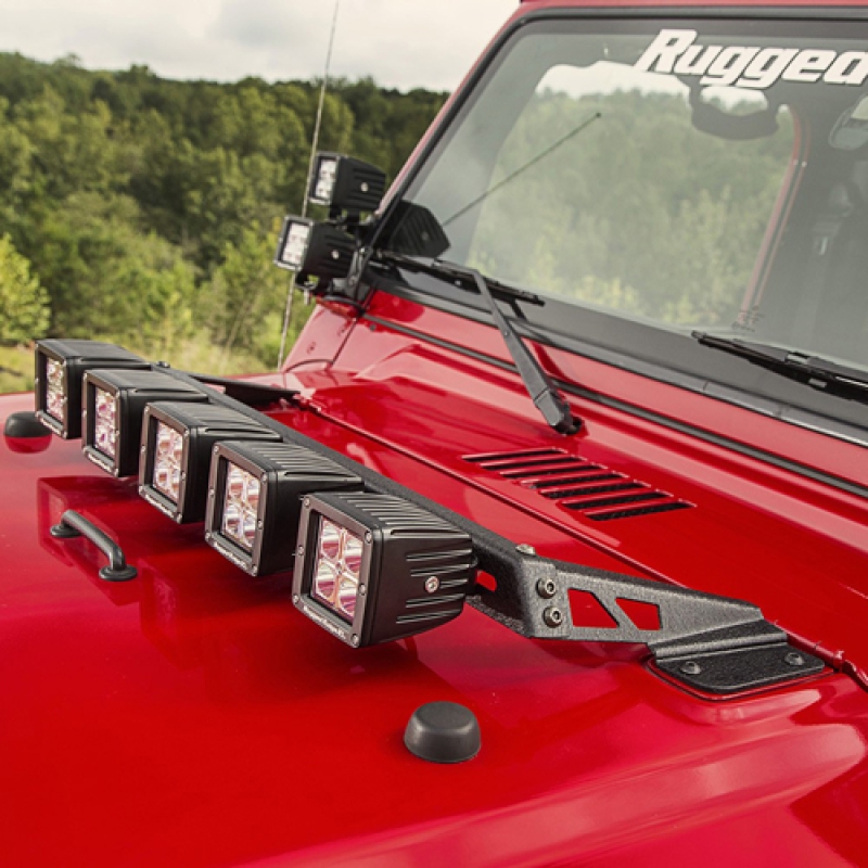 Halter für Led-Lightbars auf der Motorhaube, ohne TÜV Teilegutachten oder ABE.